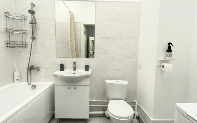 Квартира Просторная уютная и современная студия на Уктусской