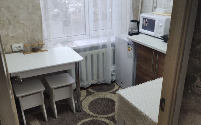 Uyutnaya Kvartira Dlya 2kh Person Akhunbaeva - Mira Apartment