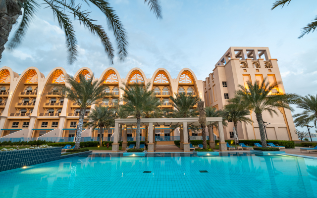 GLOBALSTAY Villas with private pool on Palm Jumeirah Beach