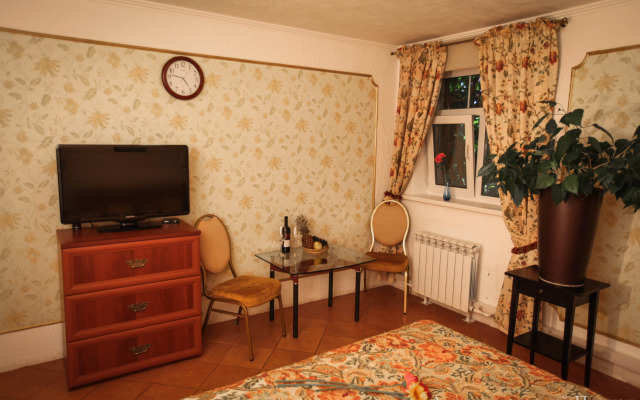 Отель Гостиничный рыболовно-охотничий комплекс Александровский Причал