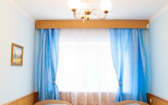 Adonis Hotel