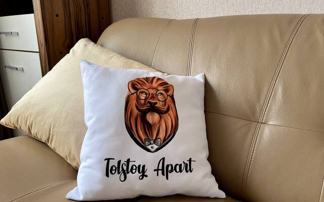 Tolstoy Novomoskovskaya Flat