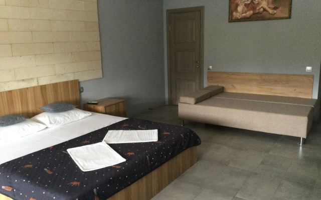 Aleksandrov Guest House