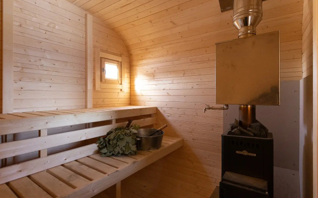 Частный дом с русской печью и баней