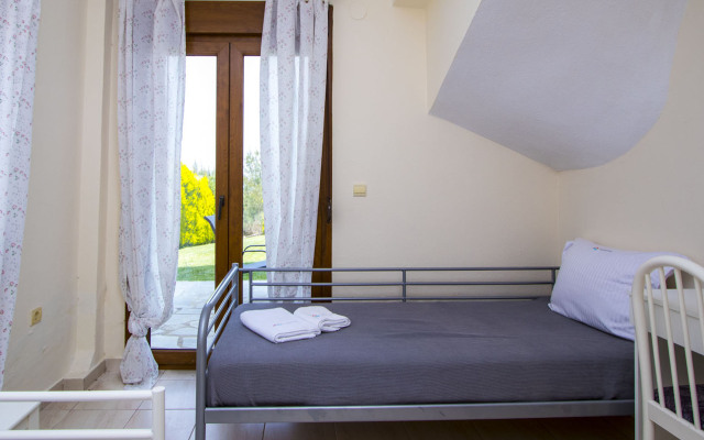 Akrogiali IV Posidi Villas