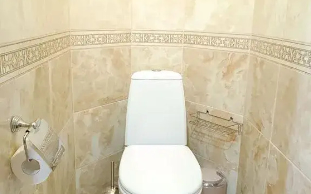 Dvushka Ryadom S Tts Yarmarka I Vokzalom Flat