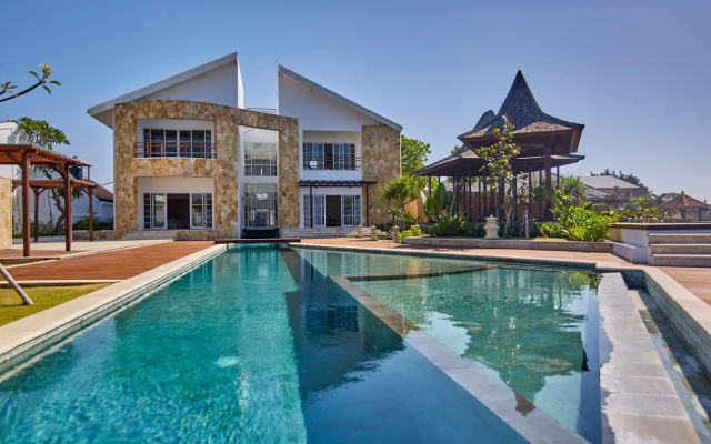 Nalas Villa 5 Bed Room Resort