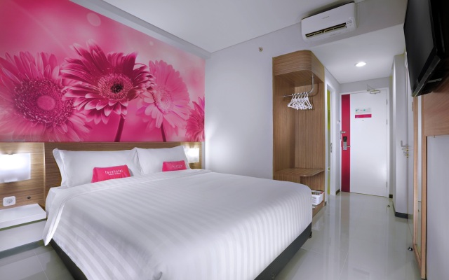 Отель Favehotel Rungkut Surabaya