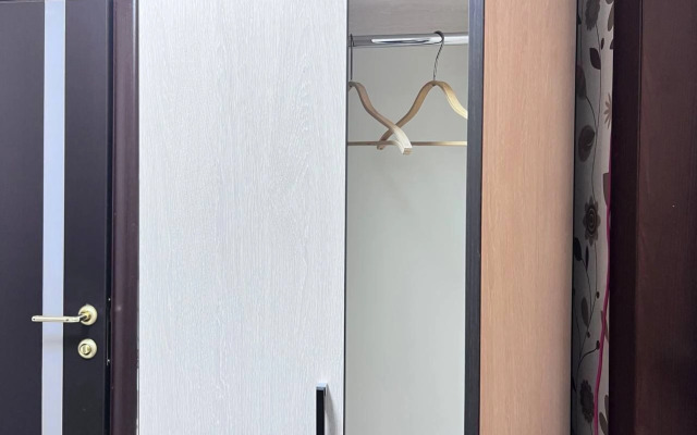 Na Prospekte Traktorostroiteley, 56 K1 Flat