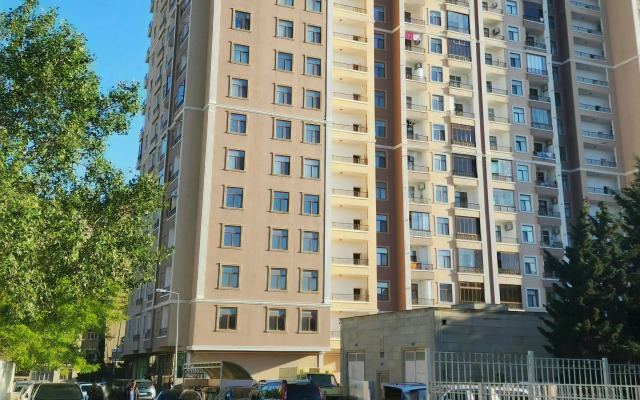 Квартира 3-комнатная квартира у метро