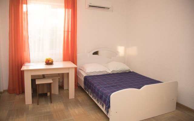 Priboi Guest House