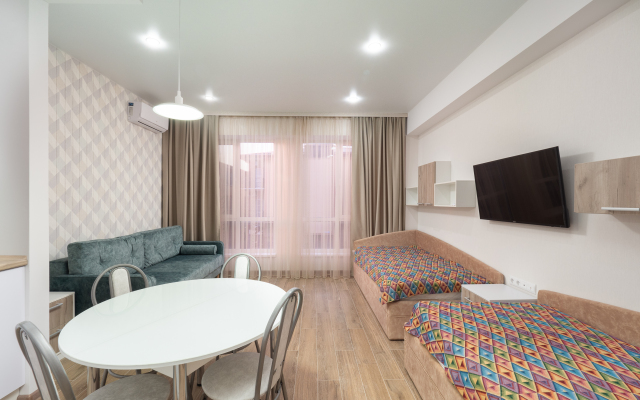 More Rooms v Zhk Milana apt28 Apartment