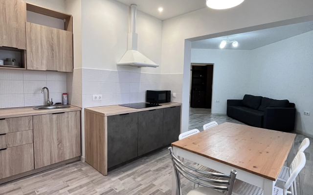 Bolshaya Ryadom S Zhd Vokzalom Flat