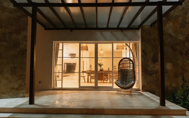 Nalas Villa