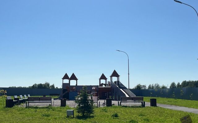 Sovremennaya Trekhkomnatnaya V Velikom Novgorode Flat