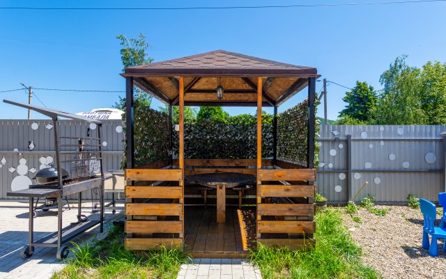 Babushka Kambala Guest House