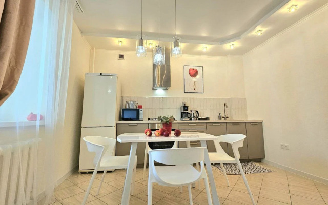 Квартира в удобной локации рядом со станцией метро Суконная слобода