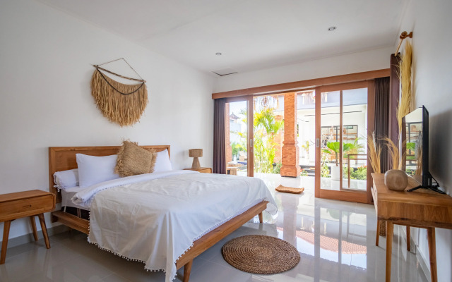 Novaya Chastnaya, Ogromny Basseyn, Changu, View Bali Villa