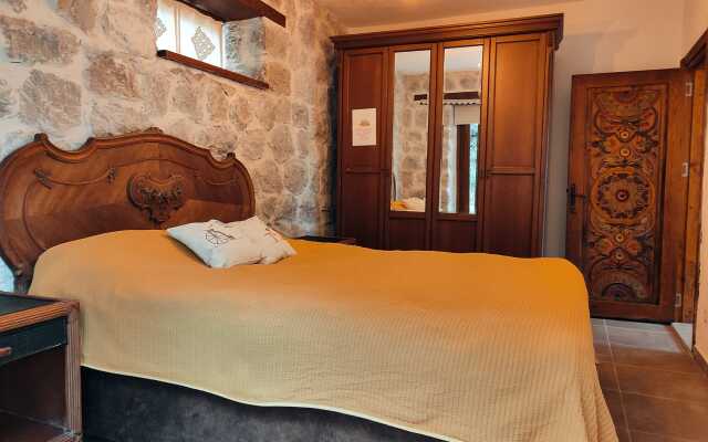 Olympos Stone House Private house