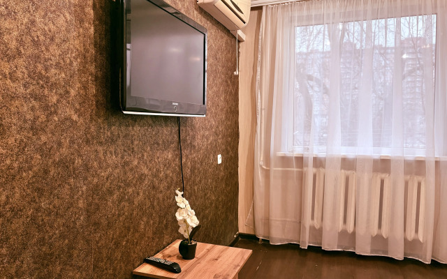 Квартира для командировочных рядом с заводами Лукойл, Каустик, кинотеатром Юбилейный