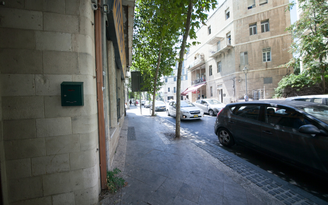 Jonathan In Ben Yehuda Apart-Hotel