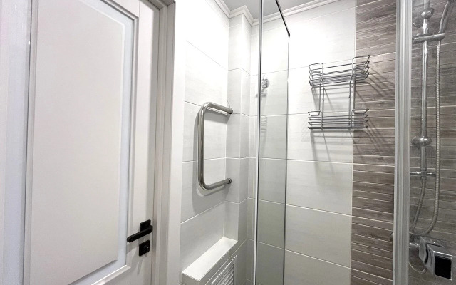 Razmestim Na Ulitse Universitetskaya Naberezhnaya 105 Flat