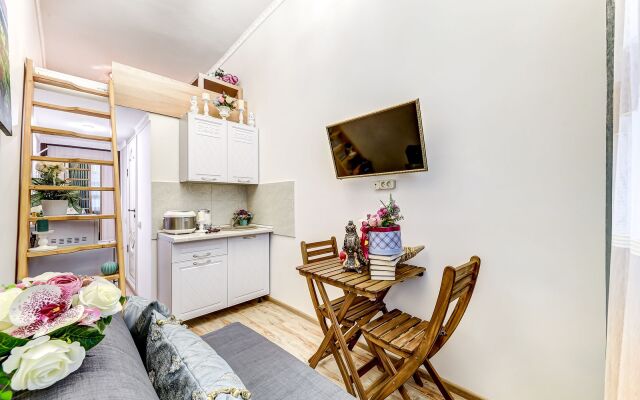 Апартаменты на набережной Обводного канала 4