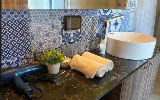 V Komplekse Palmyrah Apartment