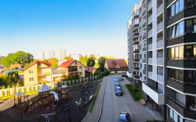 Novye V Dome Biznes Klassa S Okhranoy Apartment