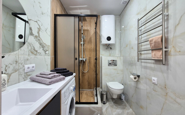 Prostornaya Studiya S Balkonom Flat