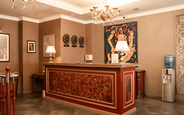 Wes Inn Palace Hotel