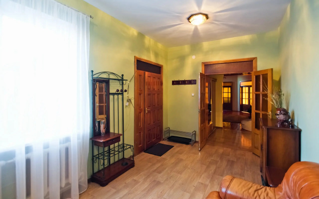 Bolshoy Kottedzh Dlya Vashikh Meropriyatiy Private House