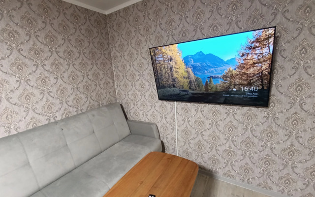 Квартира Трёхкомнатная на Белоконской 15В