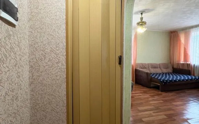 Квартира для командировочных рядом с заводами Лукойл, Каустик;