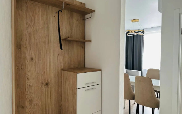 Runway Apartments Flat