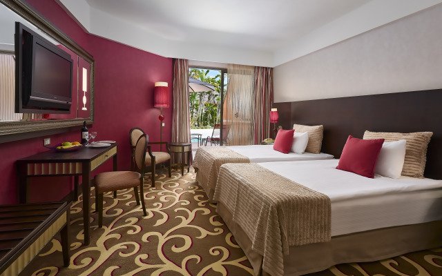 Cornelia Diamond Golf Resort & SPA