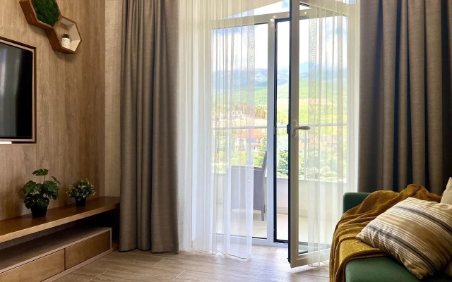Na Yaltinskoy Ulitse, 12a. Zhk "Shato Luvr" Apartment