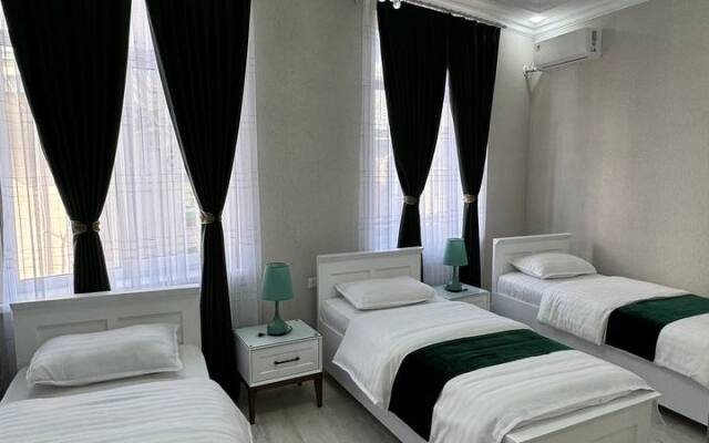 Izumrud Palace Hotel