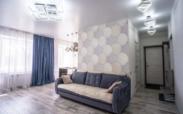 Evrodvushka so Stilnym Remontom V Samom Tsentre Goroda Apartments