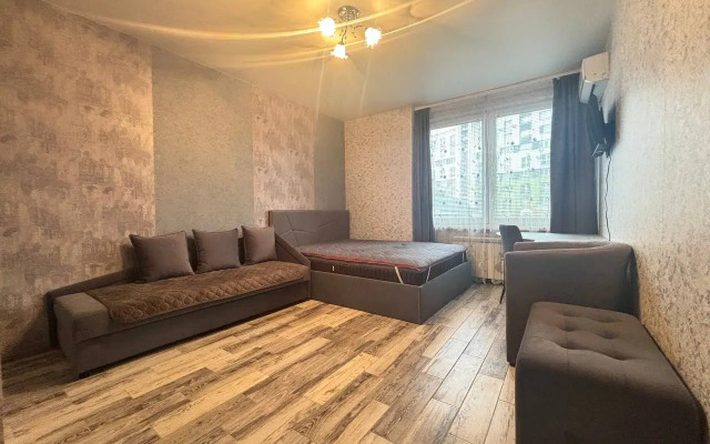 Апартаменты 2-комнатные HomeApart Скрыганова 4Д