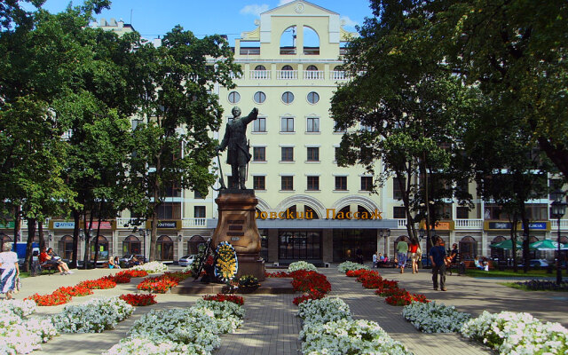 Petrovskij Passazh Hotel