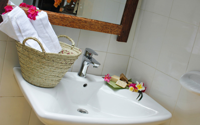 Aya Beach Bungalows Hotel