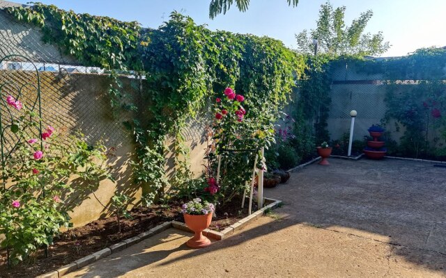 Гостевой дом Крымская дача в Орловке