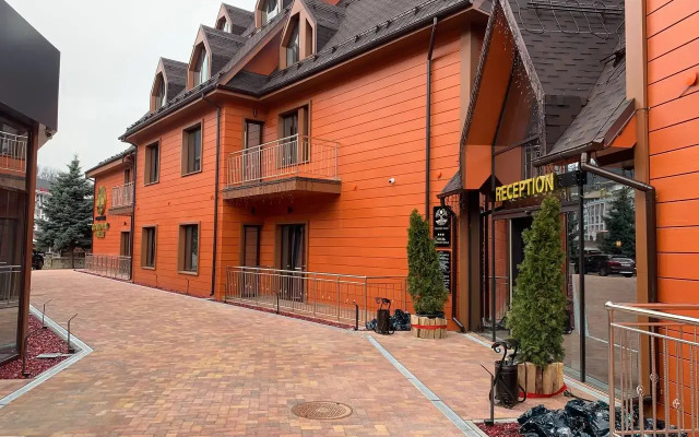 Отель Апартаменты Red Wood