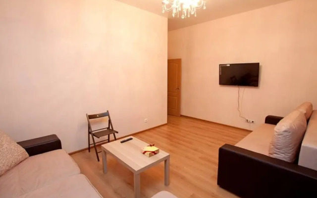 Samotsvet 3 Na Kievskoy 3 Apartments