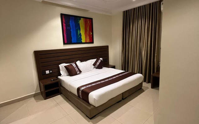 Отель Moz One Apartments