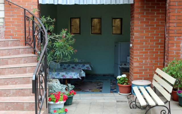 Shelkovitsa Guest House