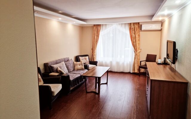 Tsarskaya Alleya Hotel