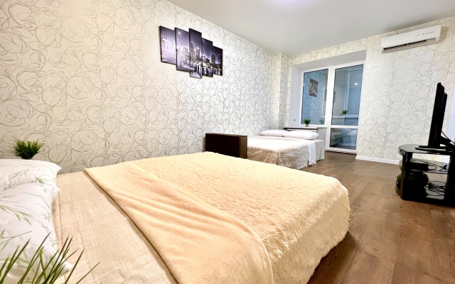Uyutnaya Kvartira Na Ul.nikitinskaya 30 Flat