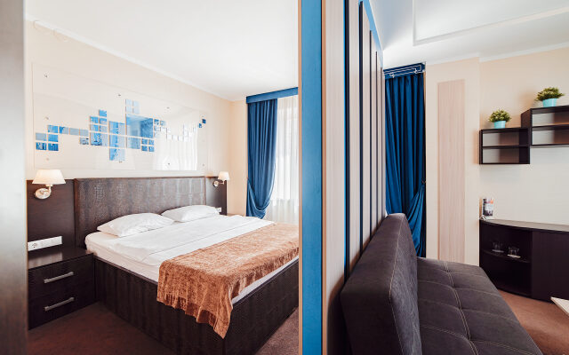 Shato City Hotel